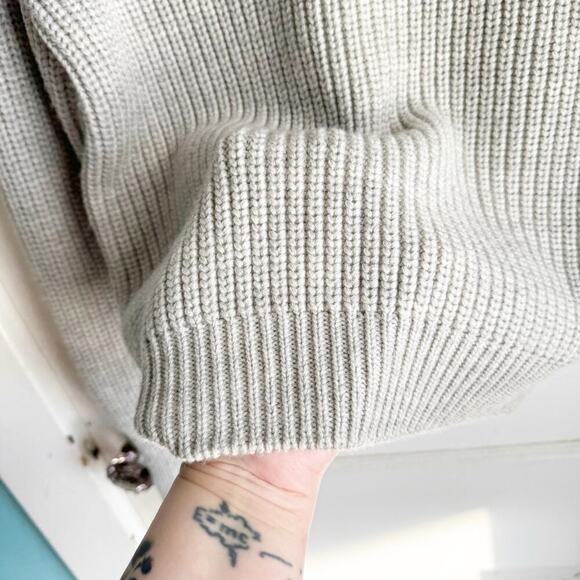 J. Crew Collection Crewneck 100% Wool Lace Detail Sweater Cozy Chic Gray Size M - Picture 12 of 13